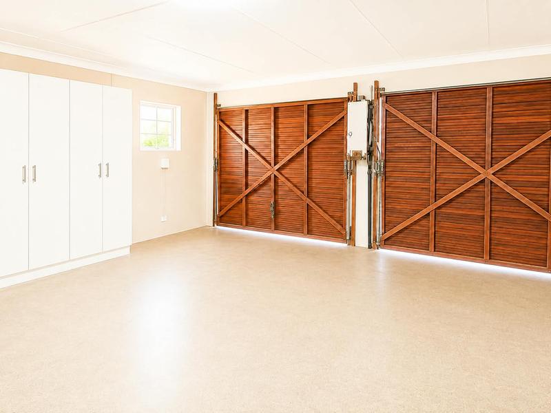3 Bedroom Property for Sale in Fraaiuitsig Western Cape